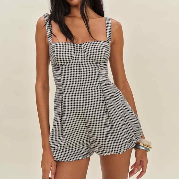 Reformation Lydia Linen Romper Black - Size 8 - Picture 2 of 4